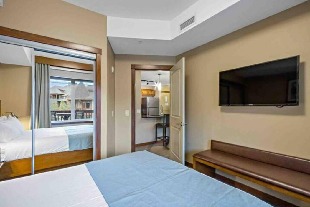 Falcon Crest Lodge 1 Bedroom Condo With Gym & Hot-Tubs & Mountain View Canmore Exterior photo